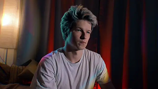 Breston Sweet online show from September 25, 2025, 10:35 pm