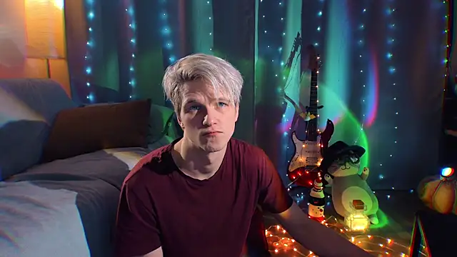 Breston Sweet online show from December 15, 2025, 2:10 pm