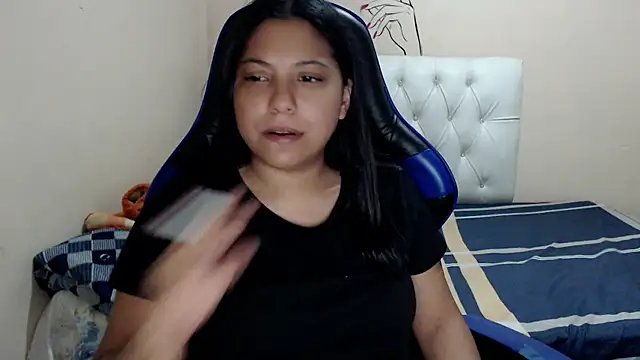 Snapshot of Leylafourniert chatting on September 13, 2025, 6:29 pm Leylafourniert online show from September 13, 2025, 6:29 pm