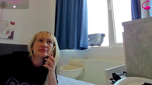 Almatoys online show from September 18, 2025, 9:44 am