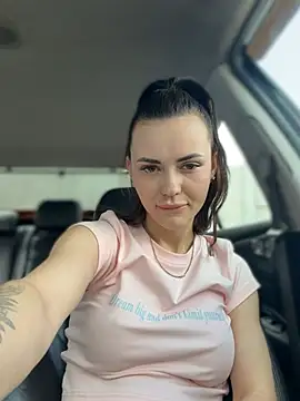 Snapshot of PrincessaHill_ chatting on June 13, 2026, 9:51 am PrincessaHill online show from June 13, 2026, 9:51 am