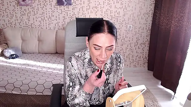 BelovedLady online show from February 25, 2026, 5:39 am