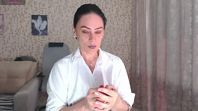 BelovedLady online show from May 19, 2026, 4:30 am