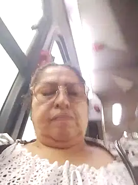 Snapshot of Keyla01_ chatting on November 17, 2025, 11:16 am Keyla01 online show from November 17, 2025, 11:16 am