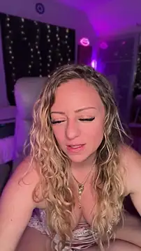Snapshot of sage_love chatting on May 5, 2026, 1:24 am sage love online show from May 5, 2026, 1:24 am