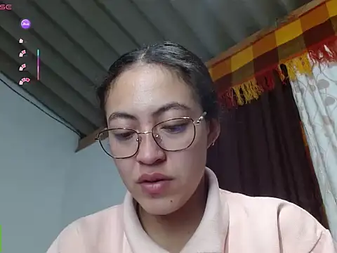 Snapshot of Olivia_Bright chatting on May 21, 2026, 10:33 am Olivia Bright online show from May 21, 2026, 10:33 am
