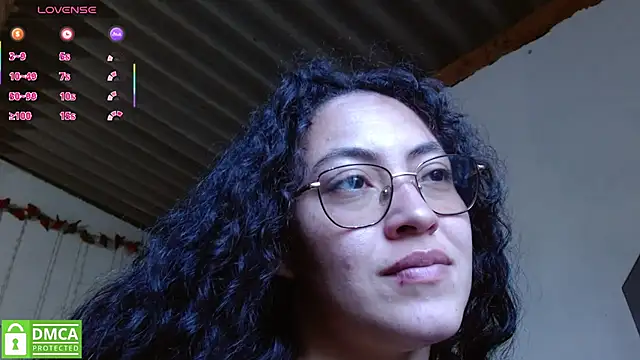 Snapshot of Olivia_Bright chatting on July 28, 2026, 8:52 pm Olivia Bright online show from July 28, 2026, 8:52 pm