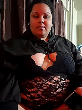 MissMazi online show from November 30, 2025, 8:07 am