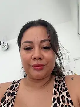 Snapshot of ValeryGrey chatting on June 19, 2026, 1:59 pm ValeryGrey online show from June 19, 2026, 1:59 pm