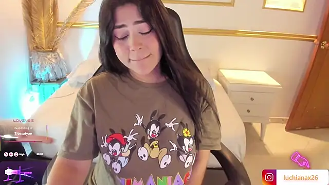 Snapshot of lucy26_ chatting on January 25, 2025, 5:18 am lucy26 online show from January 25, 2025, 5:18 am