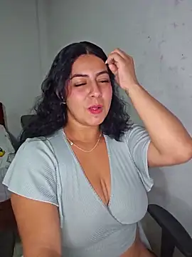 Mary pinkish online show from February 27, 2025, 1:16 am