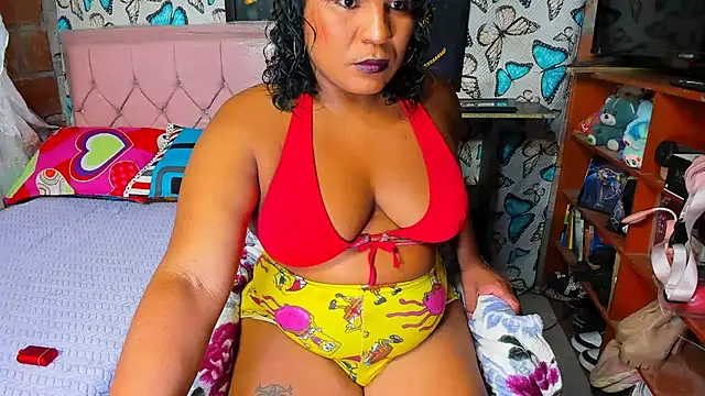 Snapshot of luciana_osorno chatting on February 9, 2026, 10:36 pm luciana osorno online show from February 9, 2026, 10:36 pm