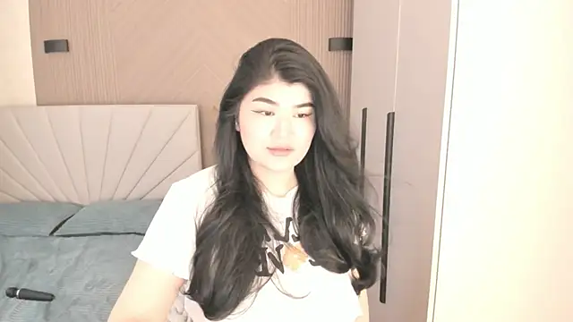 mia lui online show from June 13, 2026, 11:19 am