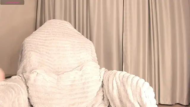 mia lui online show from July 20, 2026, 3:14 pm