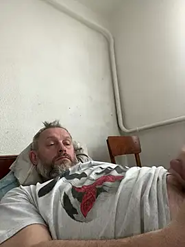 Snapshot of GHsveter chatting on May 5, 2026, 12:24 pm GHsveter online show from May 5, 2026, 12:24 pm