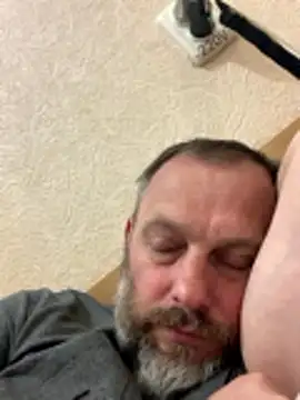 Snapshot of GHsveter chatting on May 13, 2026, 7:17 am GHsveter online show from May 13, 2026, 7:17 am