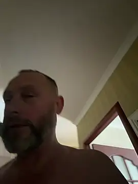 Snapshot of GHsveter chatting on July 14, 2026, 7:57 am GHsveter online show from July 14, 2026, 7:57 am
