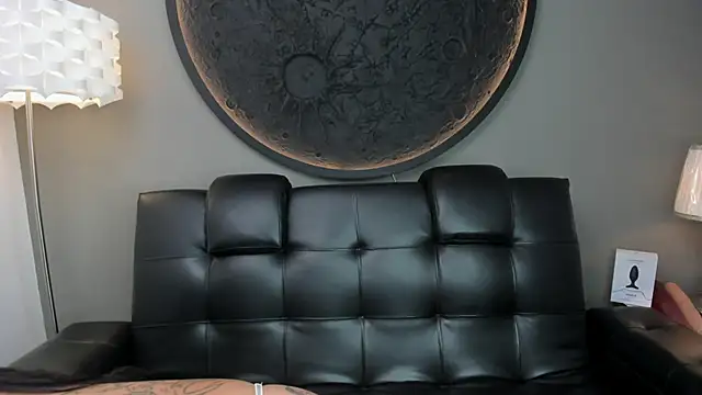 Snapshot of miss_vaiolette chatting on February 22, 2025, 11:13 am miss vaiolette online show from February 22, 2025, 11:13 am