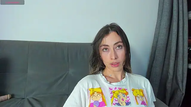 Snapshot of Amatiista chatting on January 2, 2025, 11:38 pm Amatiista online show from January 2, 2025, 11:38 pm