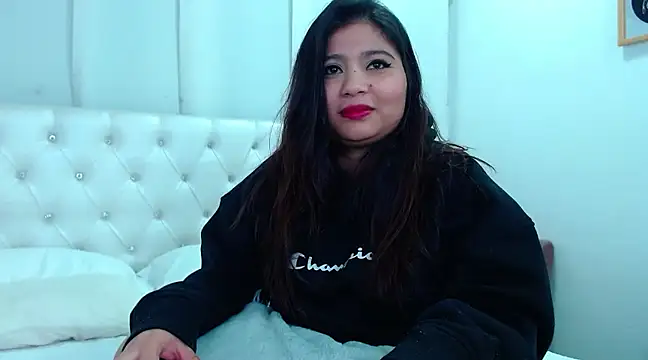 Snapshot of annylouis chatting on December 27, 2024, 8:13 am annylouis online show from December 27, 2024, 8:13 am