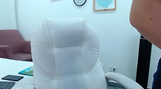 Snapshot of annylouis chatting on January 5, 2025, 1:56 am annylouis online show from January 5, 2025, 1:56 am