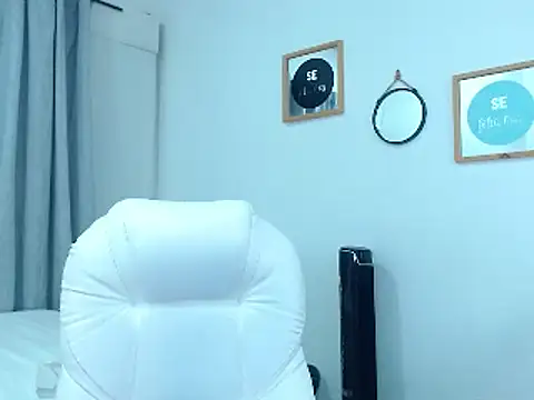 Snapshot of annylouis chatting on January 26, 2025, 2:24 am annylouis online show from January 26, 2025, 2:24 am