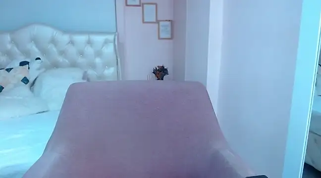 Snapshot of annylouis chatting on January 31, 2025, 2:26 am annylouis online show from January 31, 2025, 2:26 am