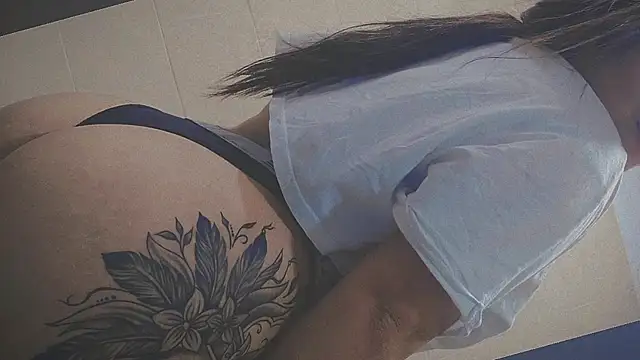 Snapshot of annylouis chatting on February 14, 2025, 6:02 am annylouis online show from February 14, 2025, 6:02 am