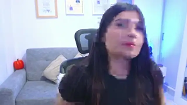 Snapshot of annylouis chatting on November 2, 2025, 7:16 pm annylouis online show from November 2, 2025, 7:16 pm