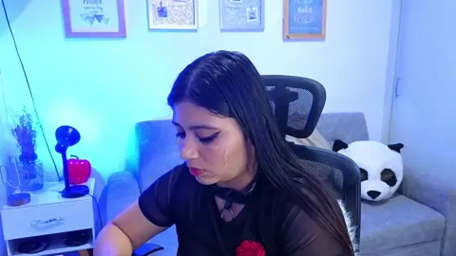 Snapshot of annylouis chatting on November 7, 2025, 7:25 pm annylouis online show from November 7, 2025, 7:25 pm