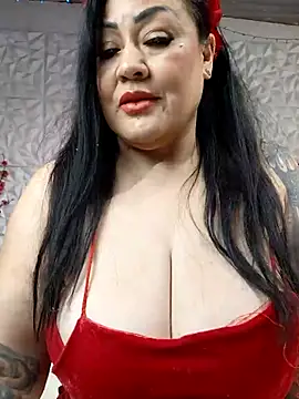 Snapshot of kittyhotass1 chatting on October 10, 2025, 11:20 am kittyhotass1 online show from October 10, 2025, 11:20 am