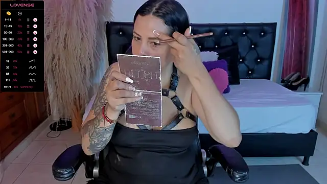 Snapshot of Bianka_olivetto021 chatting on January 10, 2025, 9:20 pm Bianka olivetto021 online show from January 10, 2025, 9:20 pm