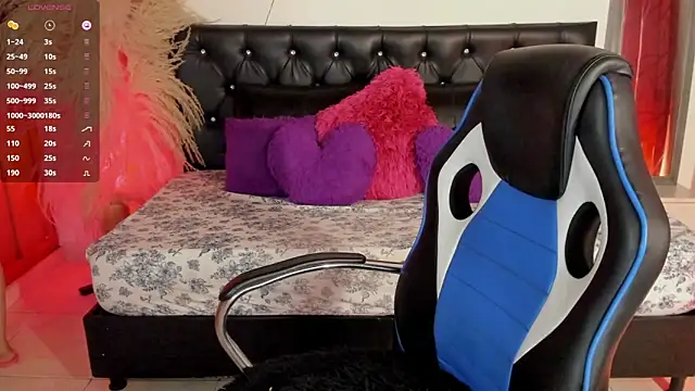 Snapshot of Bianka_olivetto021 chatting on March 4, 2025, 2:06 am Bianka olivetto021 online show from March 4, 2025, 2:06 am