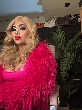 BigDominaMia online show from February 12, 2026, 10:32 am