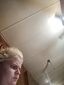 Snapshot of BadAssBitchMakayla chatting on February 21, 2026, 7:37 pm BadAssBitchMakayla online show from February 21, 2026, 7:37 pm