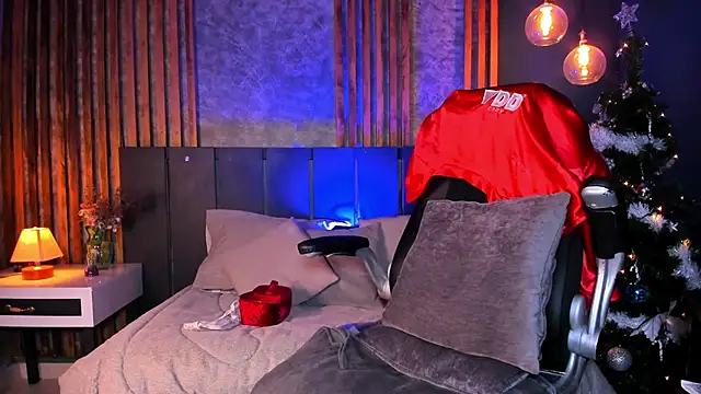 shanelhot online show from December 14, 2024, 12:11 am