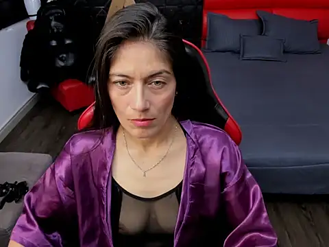 AnnyMilet  online show from July 17, 2026, 1:51 pm