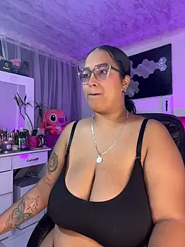 Teffy  xxx online show from May 12, 2026, 12:08 am