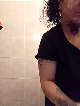 Snapshot of callmelouve chatting on November 25, 2025, 5:13 pm callmelouve online show from November 25, 2025, 5:13 pm