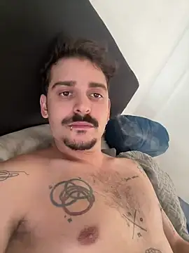 mrtnivnn online show from March 8, 2026, 2:43 pm