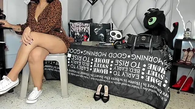 MirandaHaguen online show from June 26, 2026, 9:19 pm