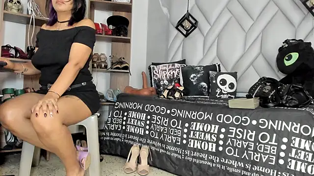 MirandaHaguen online show from July 1, 2026, 8:52 pm