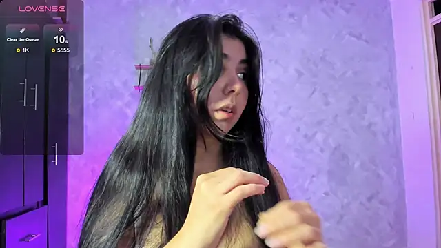 Snapshot of Bellagh1 chatting on October 19, 2025, 5:57 pm Bellagh1 online show from October 19, 2025, 5:57 pm