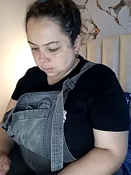 mollieblue69 online show from March 9, 2026, 12:53 pm