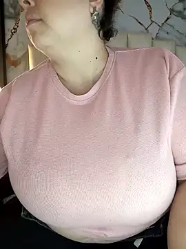 mollieblue69 online show from May 1, 2026, 12:54 pm
