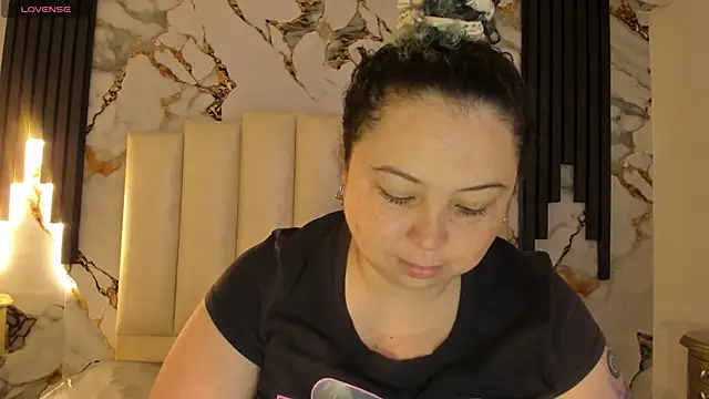 mollieblue69 online show from May 12, 2026, 12:46 pm
