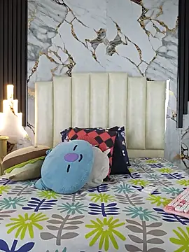 mollieblue69 online show from May 22, 2026, 1:06 pm