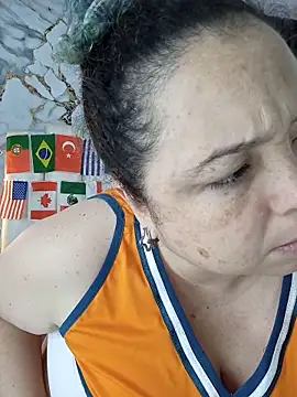 mollieblue69 online show from June 14, 2026, 1:35 pm