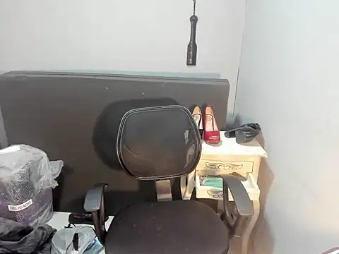 Snapshot of sandyquinnxx chatting on May 21, 2026, 4:14 pm sandyquinnxx online show from May 21, 2026, 4:14 pm