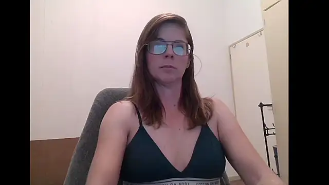 SavannaGirly online show from April 27, 2026, 8:56 am